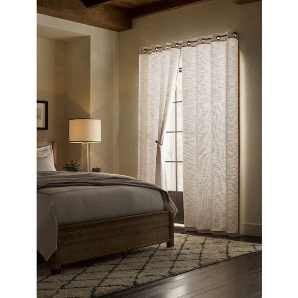 Allen Roth | Yaman | Blackout | Taupe | 50x84in | #2857162 - Picture 1 of 11